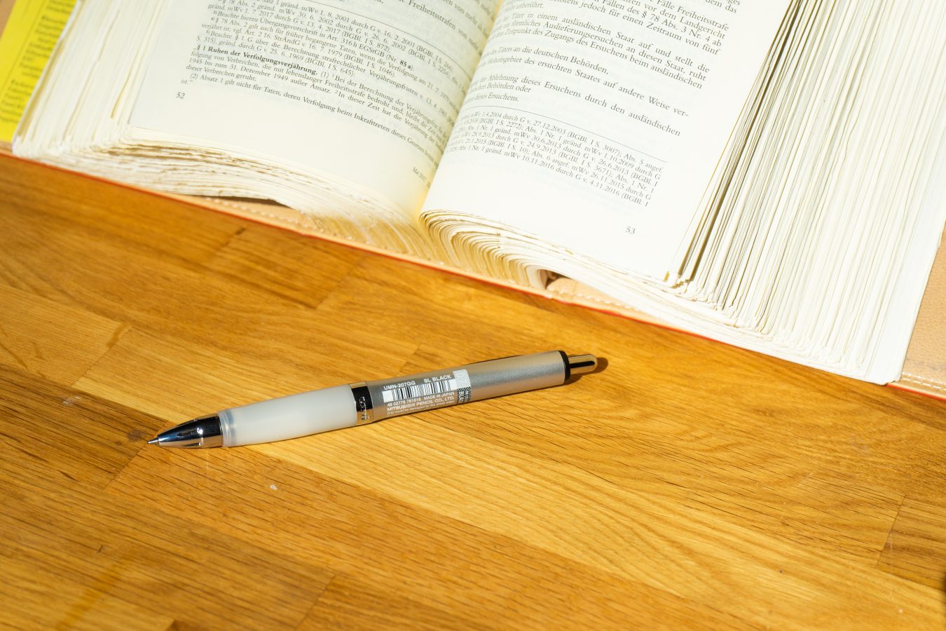 Uniball Signo 207 Premier Test Why you should buy this pen