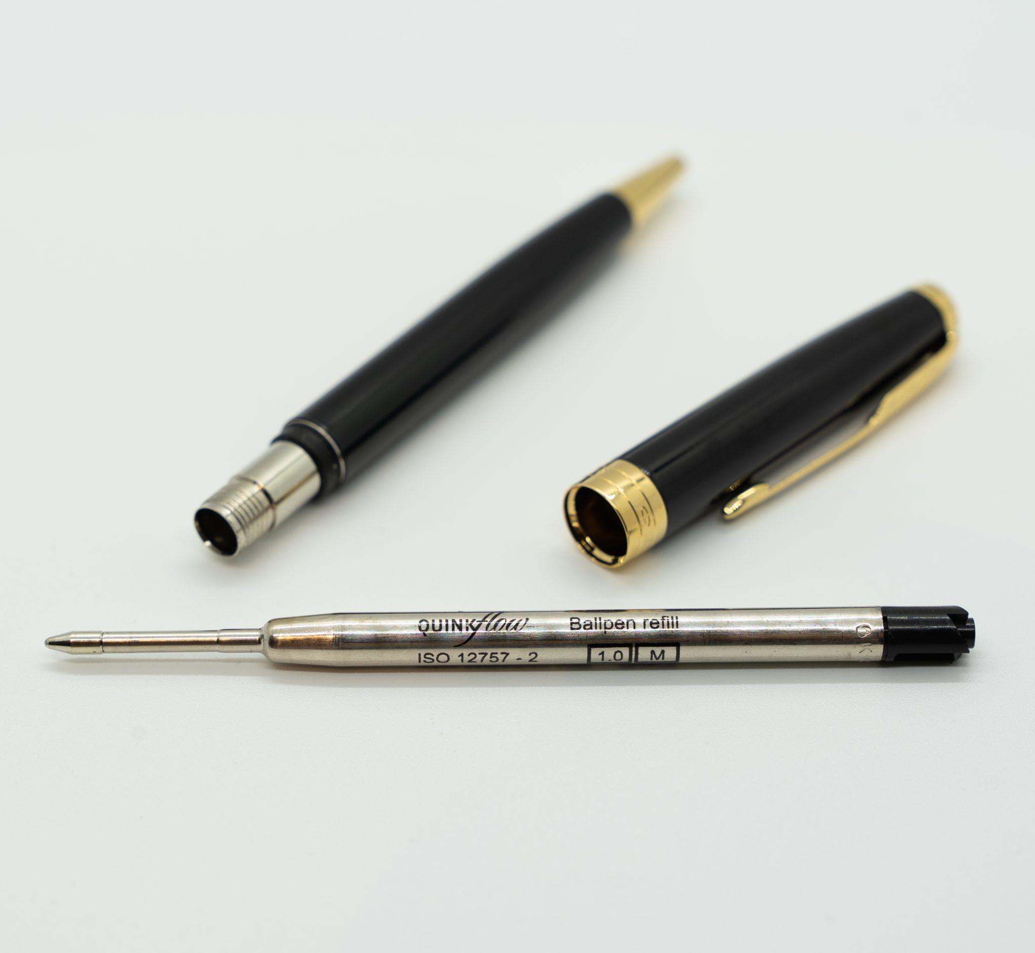 Parker Ballpoint Pen Test & Review Noble ball pen for fair price?